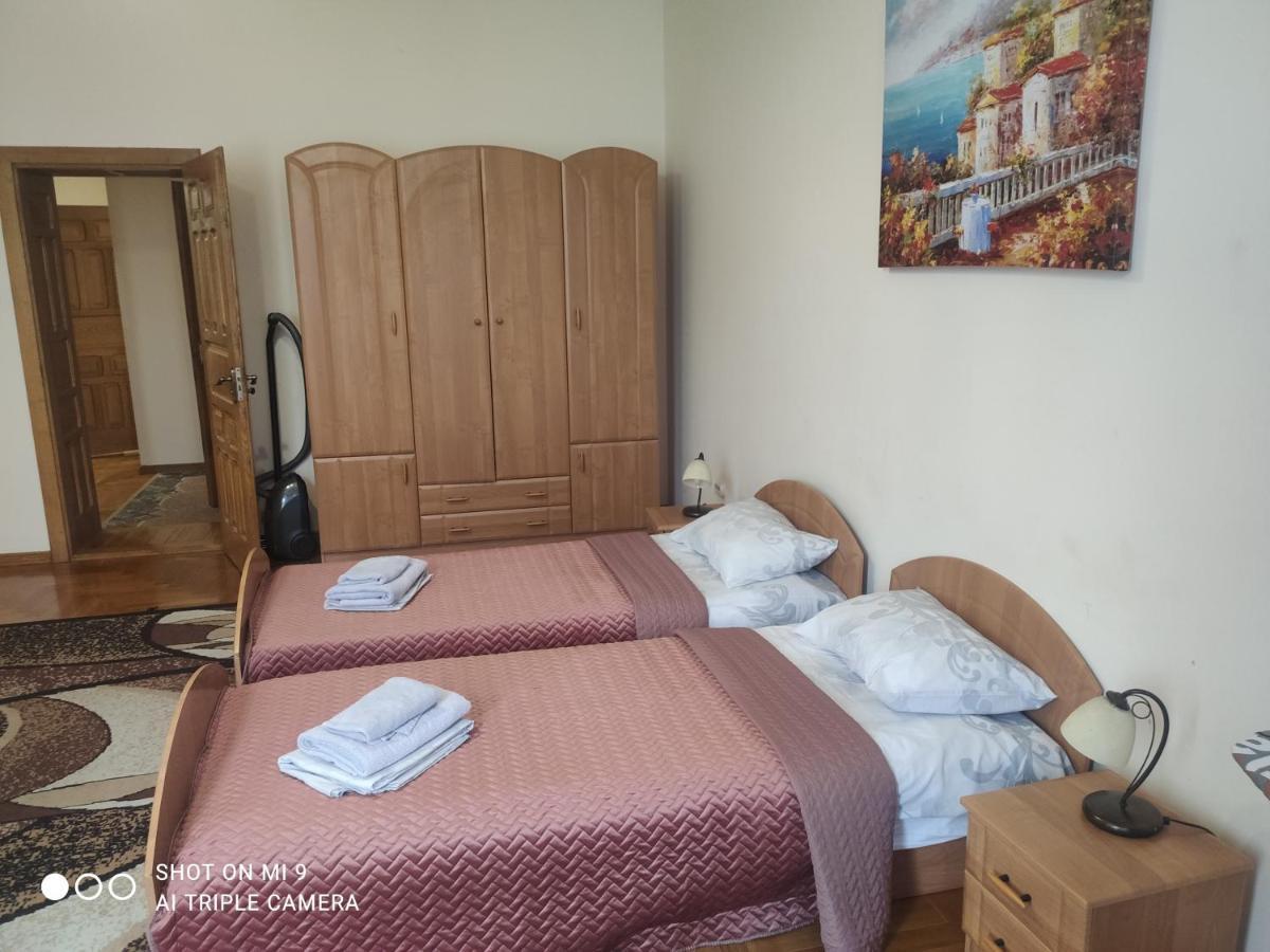 מוקצ'בה Apartments Domovik ,Kirilla I Mefodiya, 5 מראה חיצוני תמונה