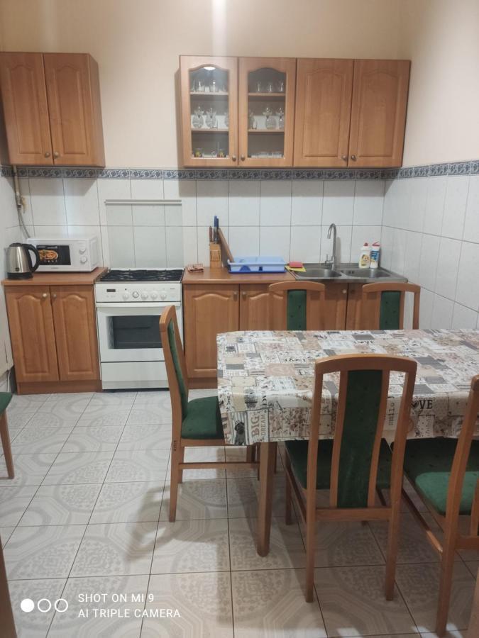 מוקצ'בה Apartments Domovik ,Kirilla I Mefodiya, 5 מראה חיצוני תמונה
