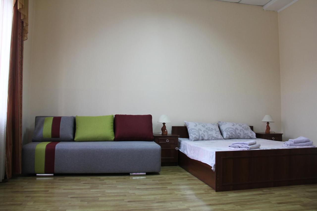 מוקצ'בה Apartments Domovik ,Kirilla I Mefodiya, 5 מראה חיצוני תמונה