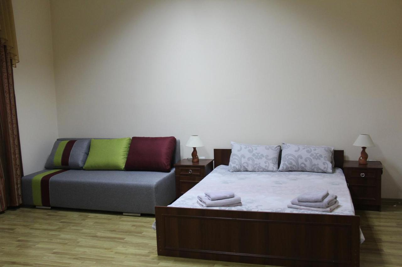 מוקצ'בה Apartments Domovik ,Kirilla I Mefodiya, 5 מראה חיצוני תמונה